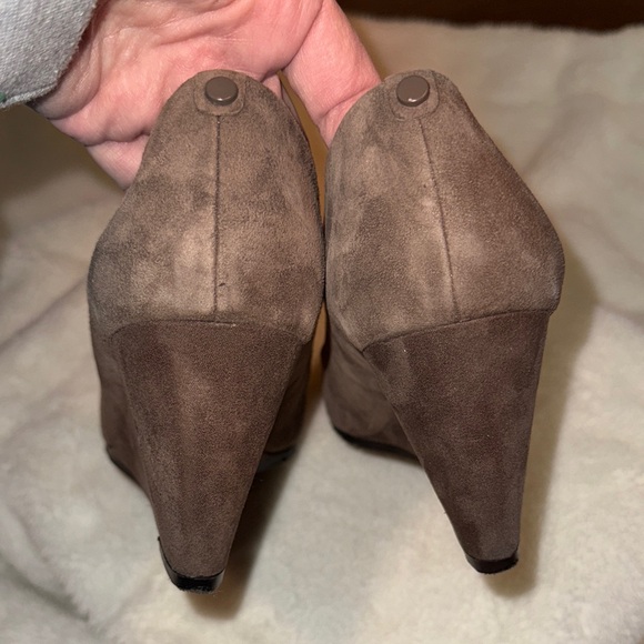 Easy Spirit Women's Taupe leather suede Wedge Shoes - Picture 5 of 7